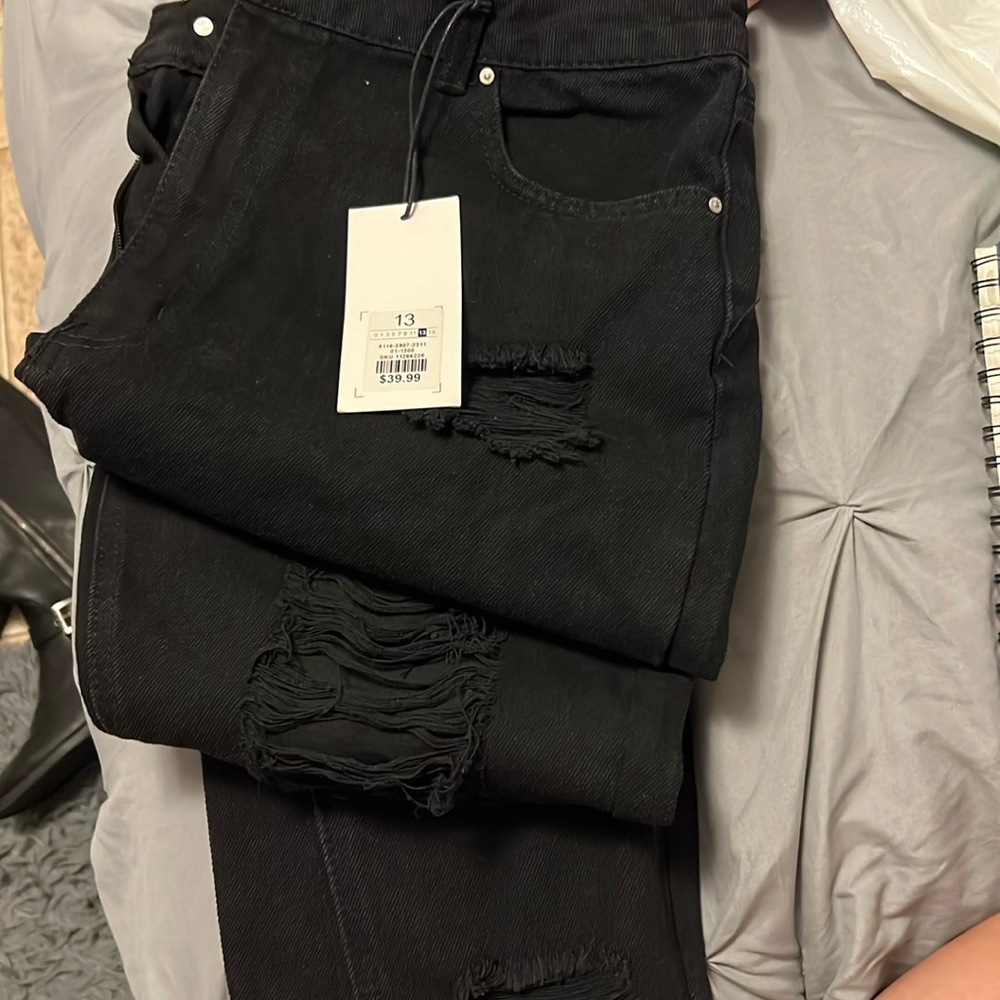 Refuge Mom Jeans Black